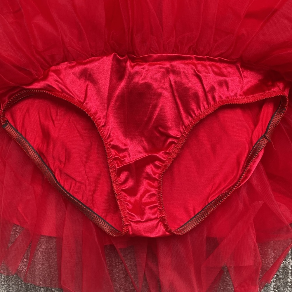 Weissman Sweetheart Neckline w/ Tutu - Picture 7 of 10